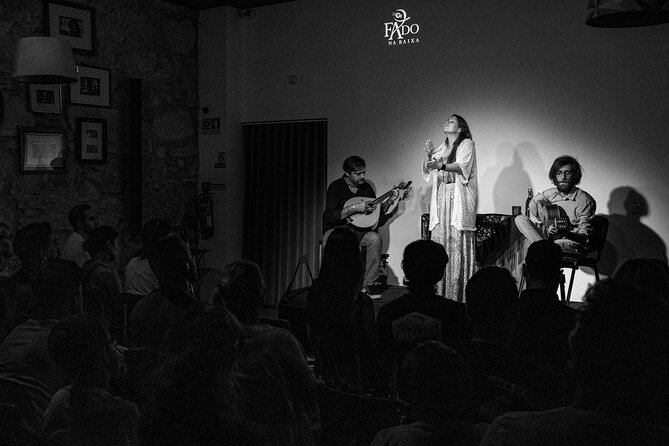 Porto: Live Portuguese Fado Experience with Port Wine - The Portuguese guitar and a glass of Tawny Port