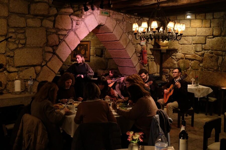 Porto Moonlight Walk & Fado Dinner - Key points before you book