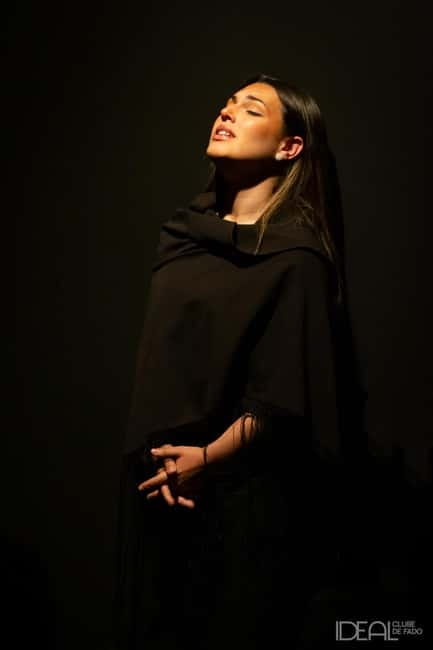 Porto: The highest-rated traditional fado concert (downtown) - Why the small room matters