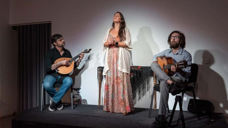 Porto: What is Fado? Commented Live Concert with Port Wine - Contemporary Fado and audience participation