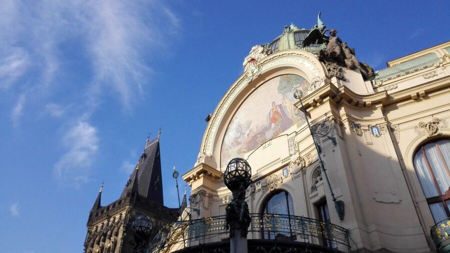 Prague: Old Town and Classical Concert Tour - Why the walk and concert work well together