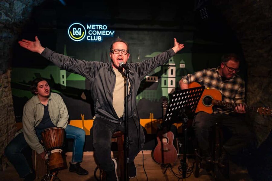 Prague: Sunday Live Music & Stand-Up Comedy Night in English - The opening sets and international point of view