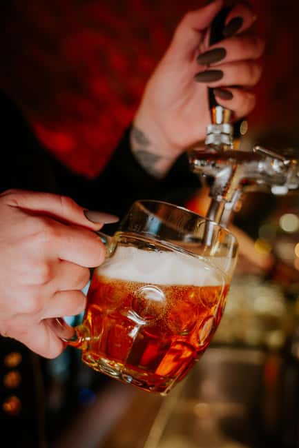 Prague: Sunday Live Music & Stand-Up Comedy Night in English - Staying after the show at the club lounge