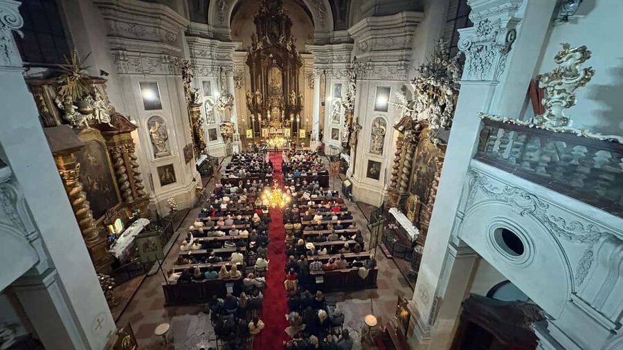 Praha:Vivaldiho koncert Čtyř ročních dob a další Klementinum - What the one-hour program may include
