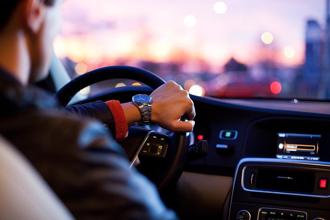 Private Arrival Transfer: Warsaw Chopin Airport - A private car for the ride into Warsaw