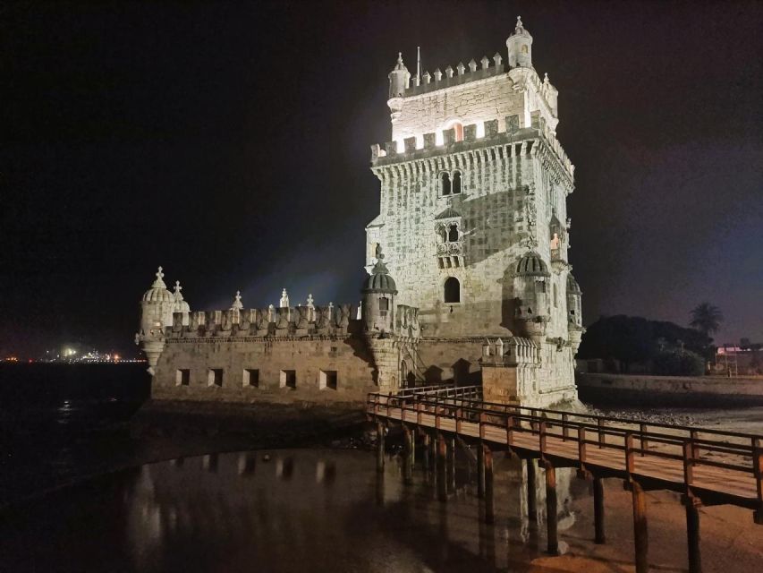 Private half-day Lisbon by Night Fado UNESCO Heritage &Views - Why the private guide-driver arrangement matters