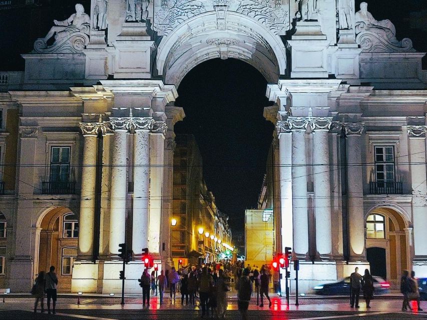Private half-day Lisbon by Night Fado UNESCO Heritage &Views - Who will get the most from this evening