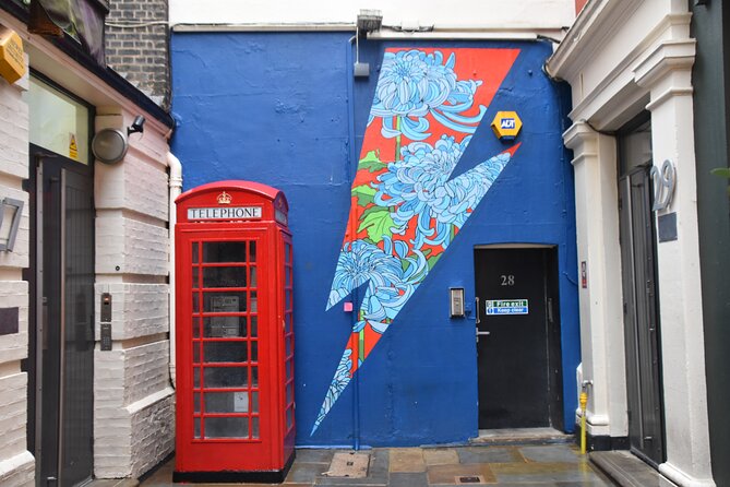 Private Rock 'n' Roll Music Tour of Central London - Denmark Street, the tour’s strongest finish