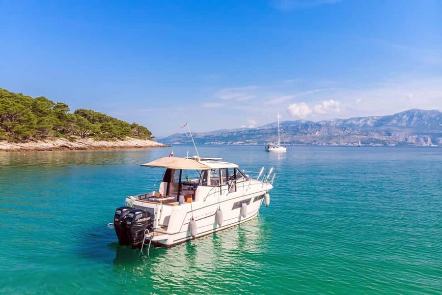 Private speedboat tours Sea Symphony - Morning in Pučišća, Brač’s limestone village