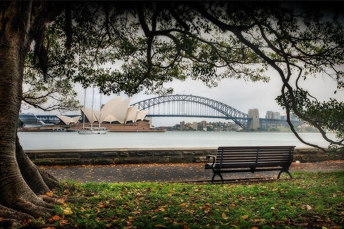 PRIVATE Sydney City Bondi Beach Opera House & Botanic Garden Tour - Mrs Macquarie’s Chair and the Botanic Garden