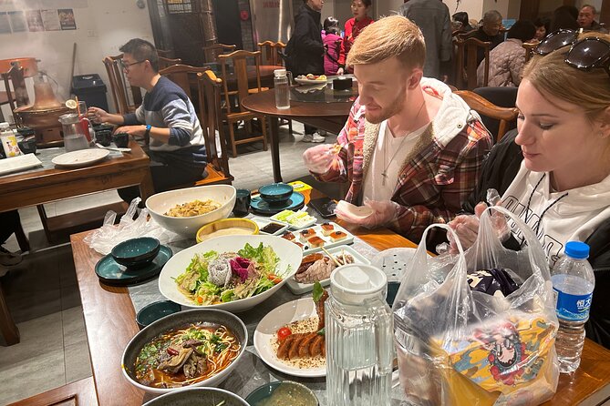 Private Tour: Shichahai, Nanluoguxiang and Peking Opera&dinner - Who will get the most from this tour