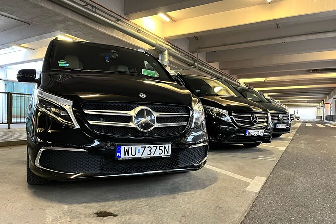 Private Warsaw Chopin Airport One Way Transfer - What happens when your flight is late