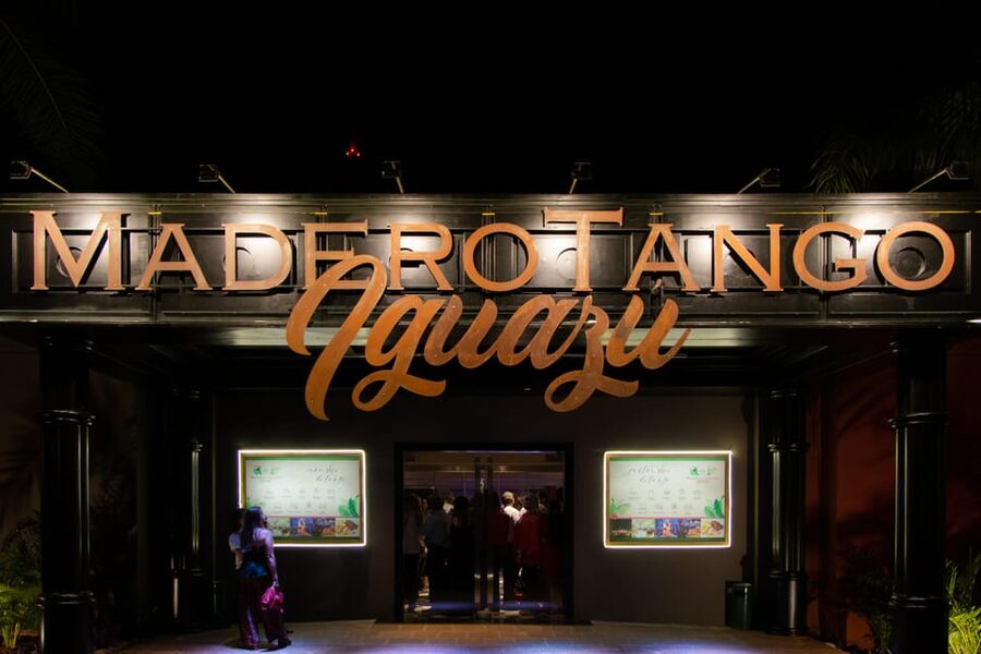 Puerto Iguazu Madero Tango Show - Seating, comfort, and accessibility