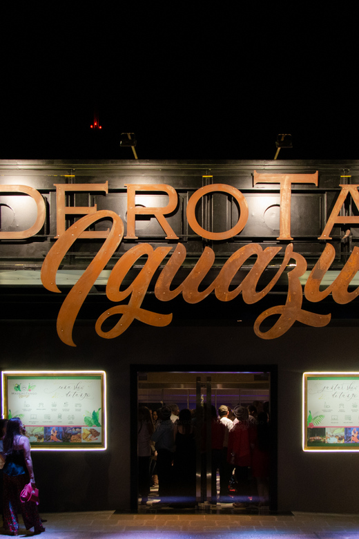 Puerto Iguazu Madero Tango Show - Who will enjoy this evening most?