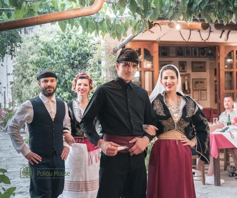 Rethymnon: Cretan Night with Dinner and Live Music - Who should book this evening