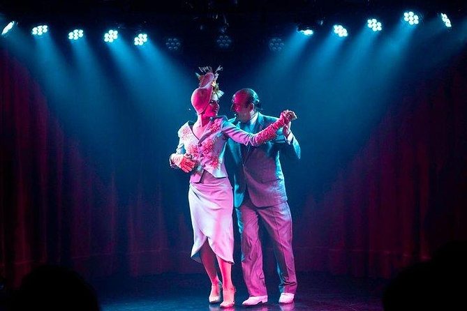 Rojo Tango Show: Skip the Line Ticket including Private Transfer - The live music and dancers carry the night