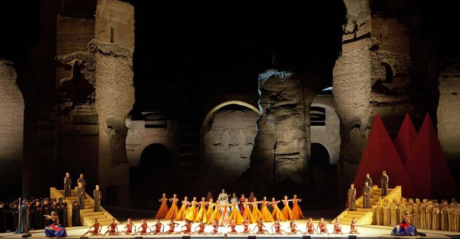 Rome: A Night at the Opera - Baths of Caracalla - Arriving for the 9 P.M. performance