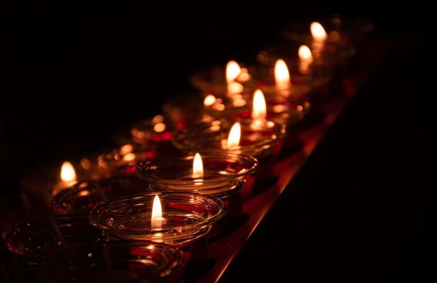 Rome: Italian Opera Night Concert by Candle Glow - The first notes: tenor, soprano, and piano
