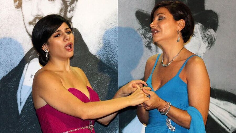 Rome: "Opera's Greatest Hits" Opera Concert with Aperitif - The sound of a small church