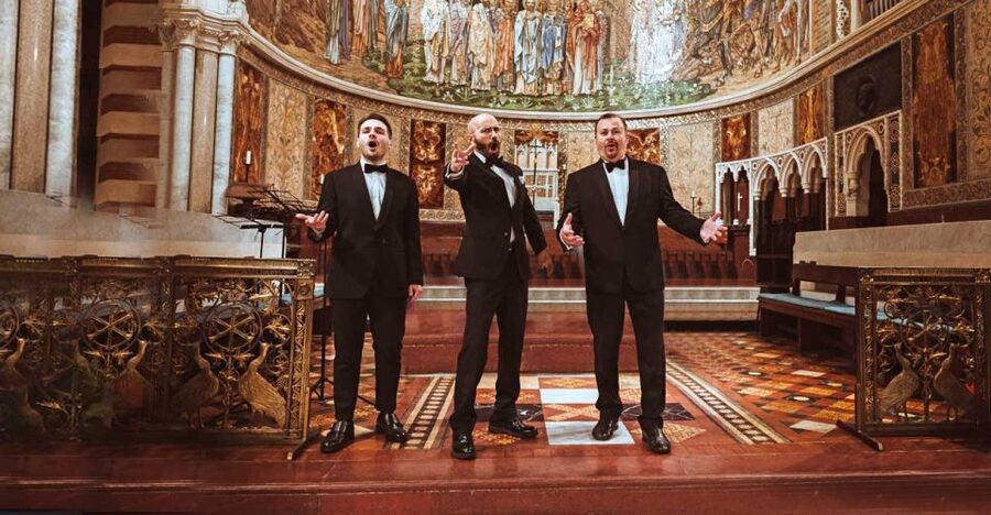 Rome: The Three Tenors at St. Paul's Church Concert Ticket - The second half: Naples, Italy, and familiar songs