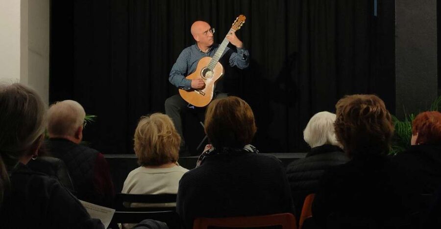 Ronda: Spanish - Classical & Flamenco - Guitar Concert - Arriving at Ronda Guitar House
