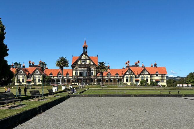 Rotorua: WaiOtapu & Redwood forest & Blues springs from Auckland - Who will enjoy this route most?