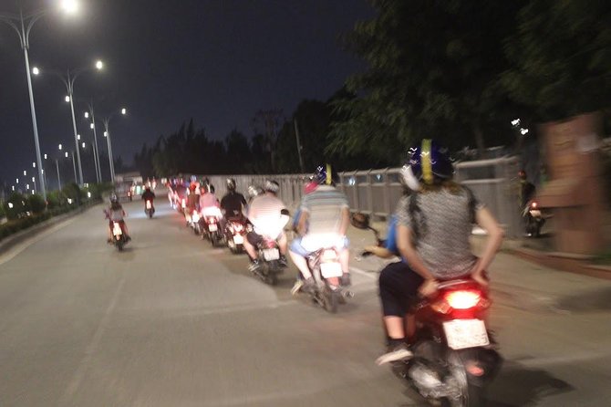 Saigon Dinner Cruise with Live Music Ho Chi Minh– Group Tour - Key points to know