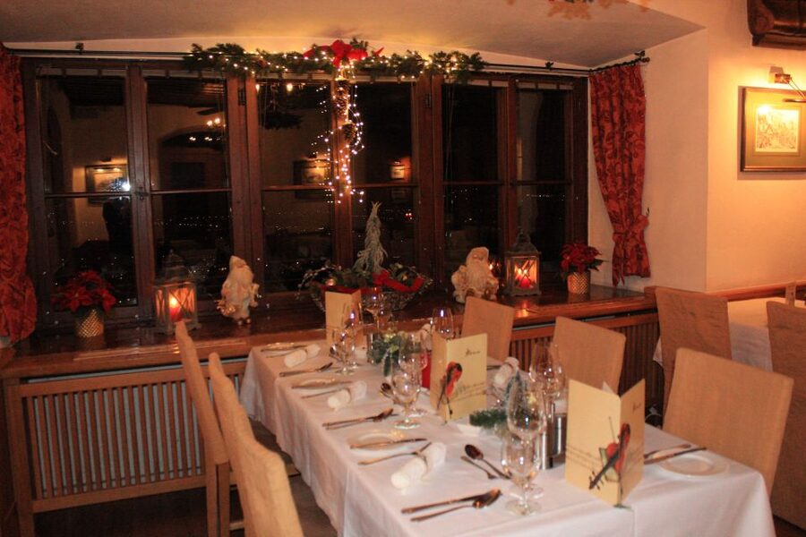 Salzburg: Christmas/Advent Concert & Dinner - Who will enjoy this Salzburg evening