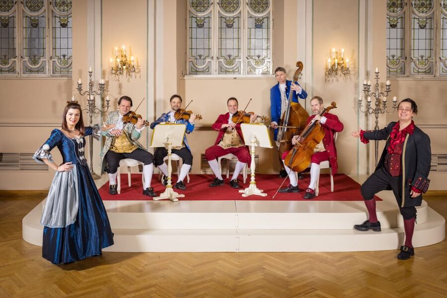 Salzburg: Mozart Concert with Dinner - Entering St. Peter’s candlelit Baroque hall