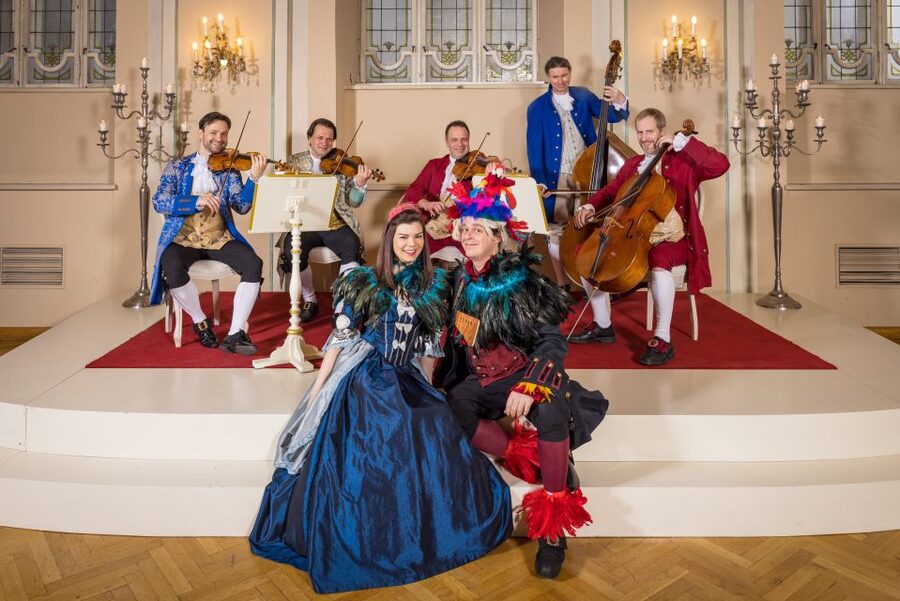 Salzburg: Mozart Concert with Dinner - Timing, seating, and practical preparation