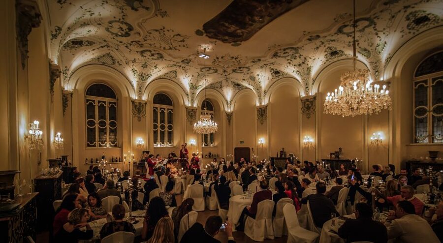 Salzburg: Mozart Concert with Dinner - Is the Mozart dinner concert worth booking?