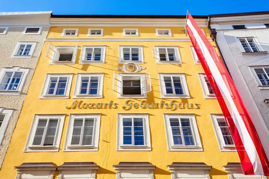 Salzburg: Old Town, Mozart, & Mirabell Gardens Walking Tour - Salzburg Cathedral and Residenzplatz