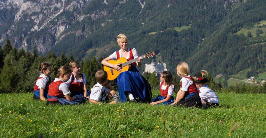 Salzburg: Private Eagle's Nest and the Sound of Music Tour - Salzburg film sites at Leopoldskron and Hellbrunn