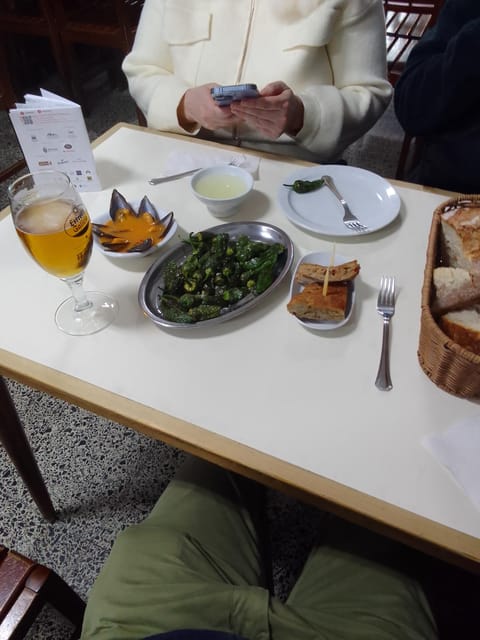 Santiago: Guided Foodie Tour with Drinks, Tapas & Live Music - Galician food, Camino stories and old-town details