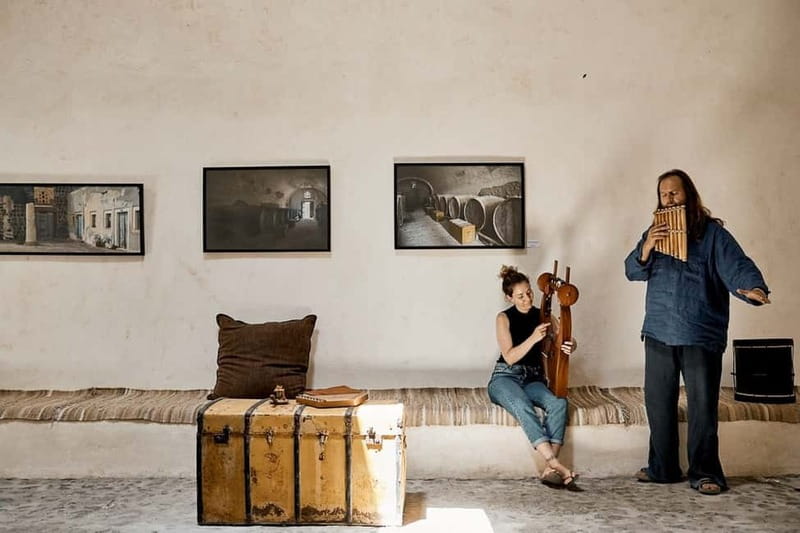 Santorini: A Mythical Musical Experience - The musical presentation with Yannis