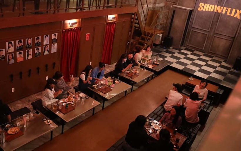 Seoul: Showflix Korean Musical Pub - Service, food, and the wine included