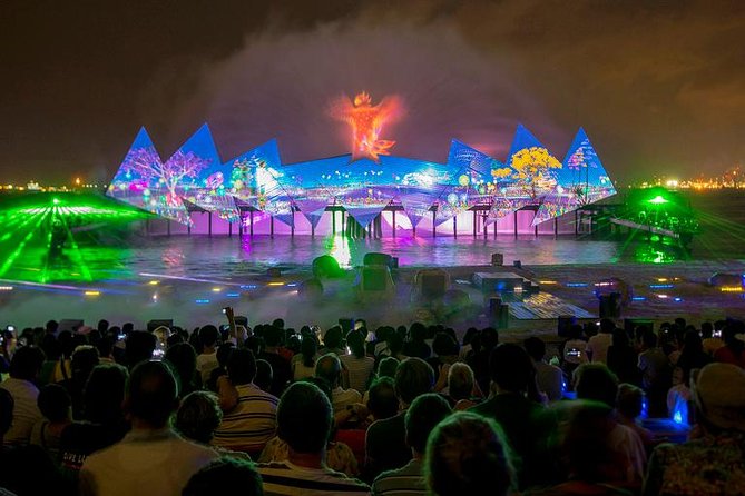 Singapore: Wings of Time Fireworks Symphony - Who will enjoy Wings of Time?