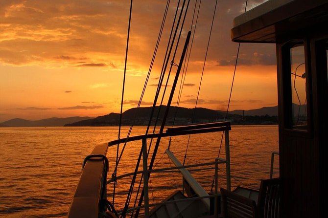 Split Sunset Cruise With Live Music - Who will enjoy this evening most?