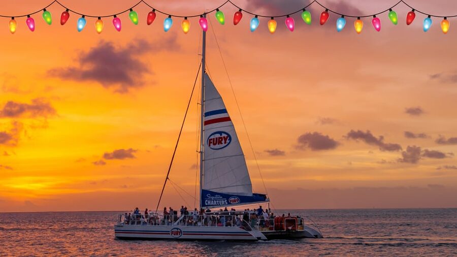 St Augustine: Nights of Lights Sail w Live Music& Sunset Opt - How the value compares with a street-based lights tour