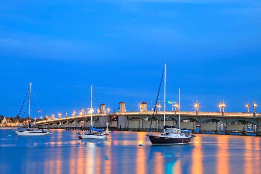 St Augustine: Nights of Lights Sail w Live Music& Sunset Opt - Choosing the sunset sailing or evening cruise