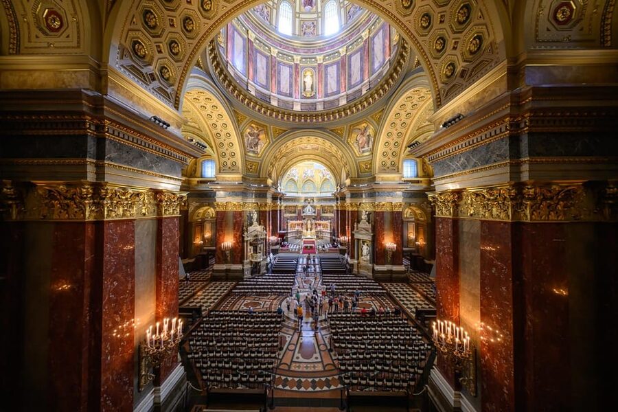 St. Stephen's Basilica: VIP Concert & After Hours Dome Visit - The Holy Right Hand chapel