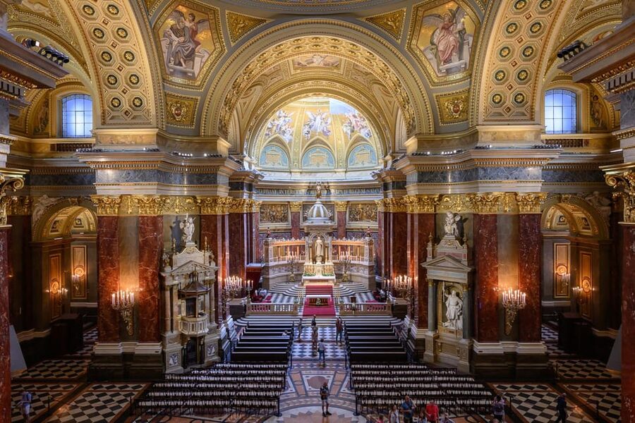 St. Stephen's Basilica: VIP Concert & After Hours Dome Visit - First-row seats for the 70-minute concert