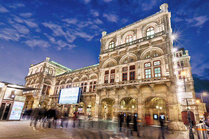 STATE OPERA - PRIVATE guided tour (tickets included) - Famous artists, from Mahler to Domingo