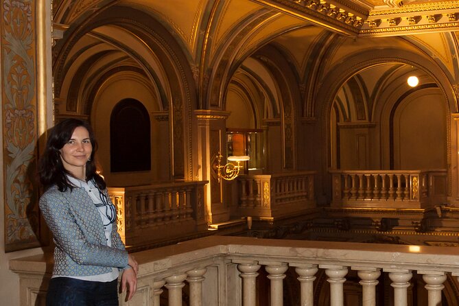 STATE OPERA - PRIVATE guided tour (tickets included) - Giselle’s guiding style
