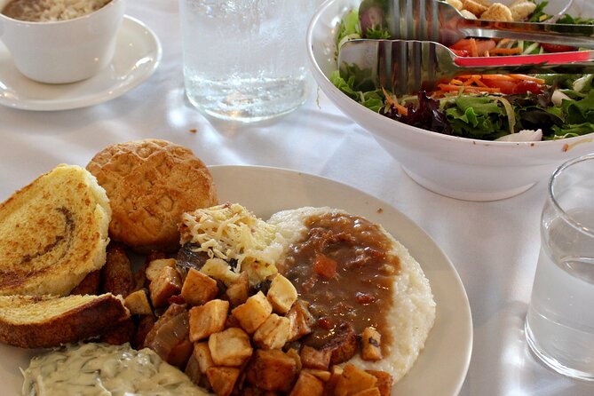 Sunday Jazz Brunch Cruise in New Orleans - A traditional boat with more to see than the river