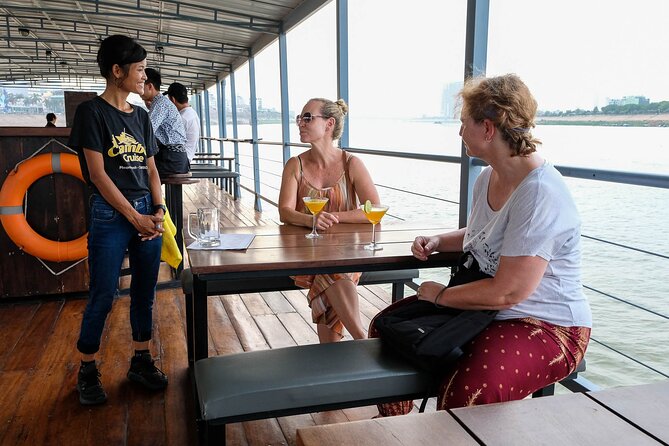 Sunset & Evening Dinner Cruise With One Way Free Pick Up - Why the 5pm sailing is better than 7pm