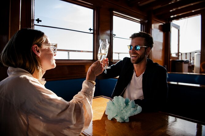 Sunset Sailing in Barcelona & Live Music by Aperol - Should you book it?