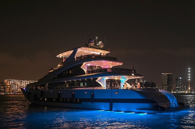 Superyacht Experience in Dubai with Dinner and Live Music - Barbecue Dinner, Pasta, and the Question of Portions