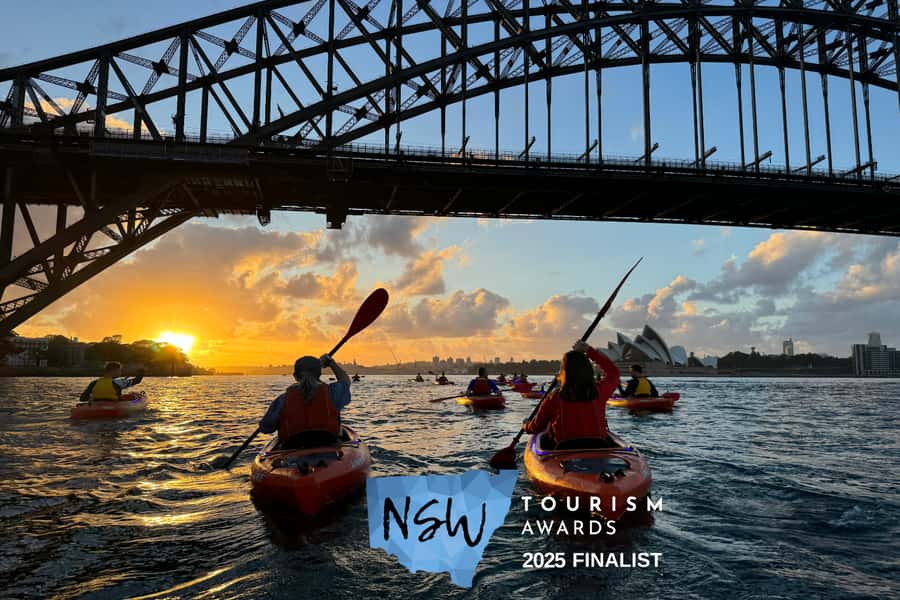 Sydney: Sunrise Kayak, Opera House & Under Harbour Bridge - Under the Harbour Bridge at sunrise