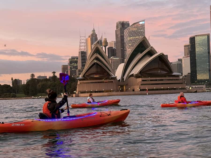 Sydney: Sunrise Kayak, Opera House & Under Harbour Bridge - Breakfast at Flying Bear Café